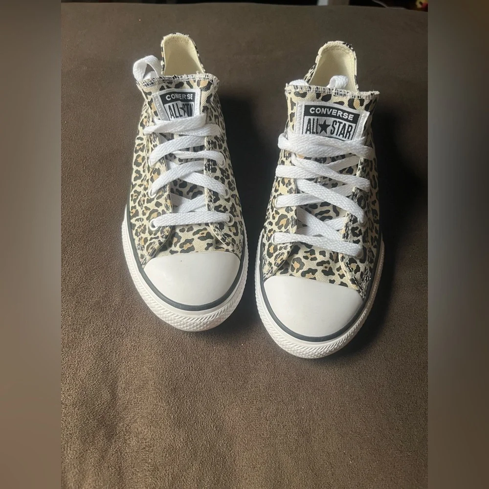Converse gender youth